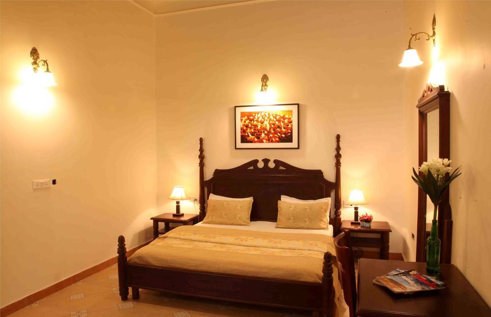Treebo Trend Royal Mansion Hotel Mussoorie Ngoại thất bức ảnh