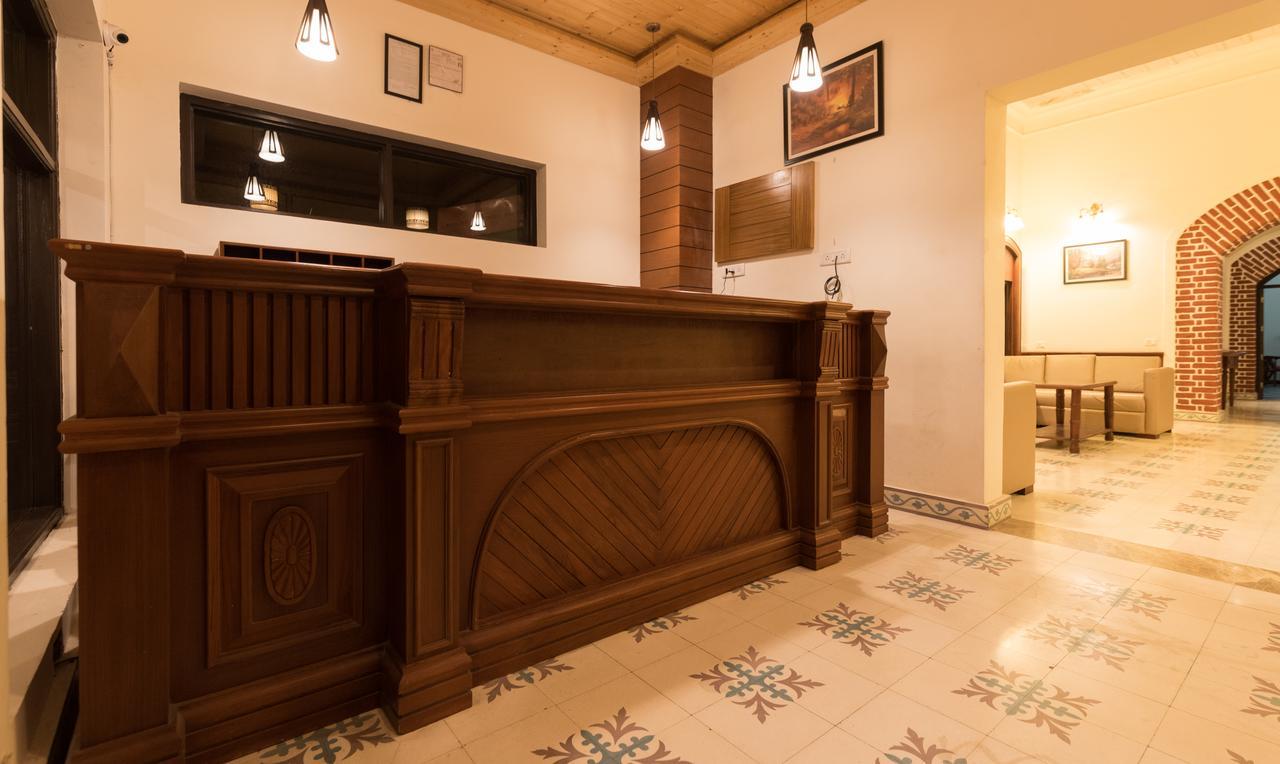 Treebo Trend Royal Mansion Hotel Mussoorie Ngoại thất bức ảnh